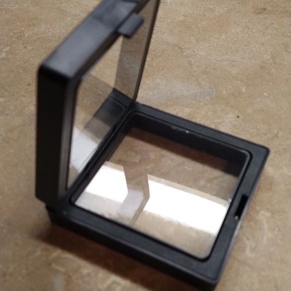 💗5/$25 Jewelry and coin display boxes - Picture 3 of 6